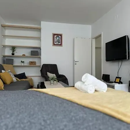 Modern In Split, 8min From Beach Apartment *