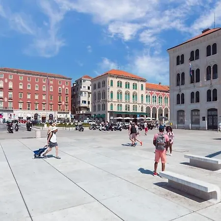 Modern In Split, 8min From Beach Apartment