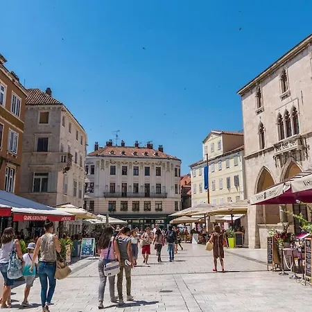 Apartment Modern In Split, 8min From Beach Split