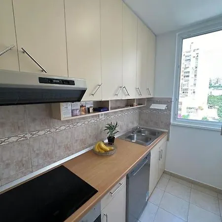 Modern In Split, 8min From Beach Apartment