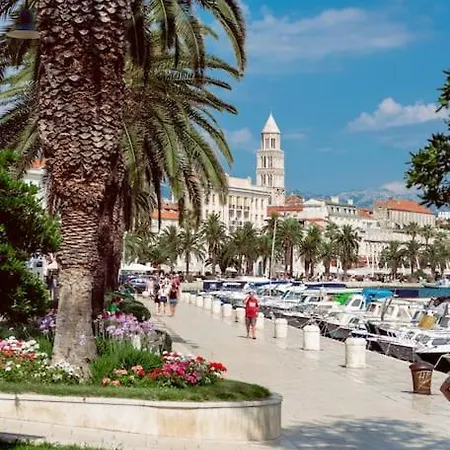 Apartment Modern In Split, 8min From Beach Split